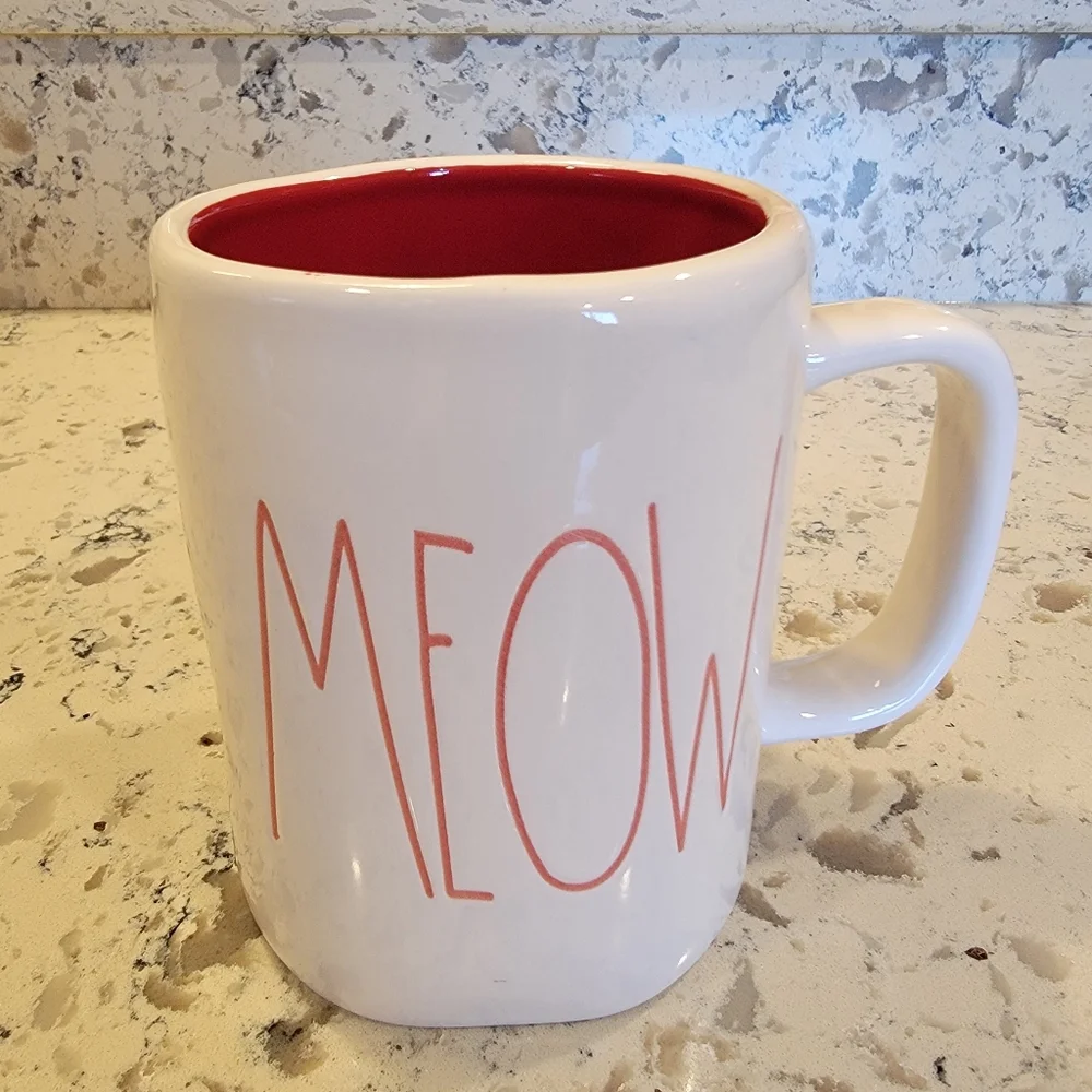 Rae Dunn Meow Mug‎ Red